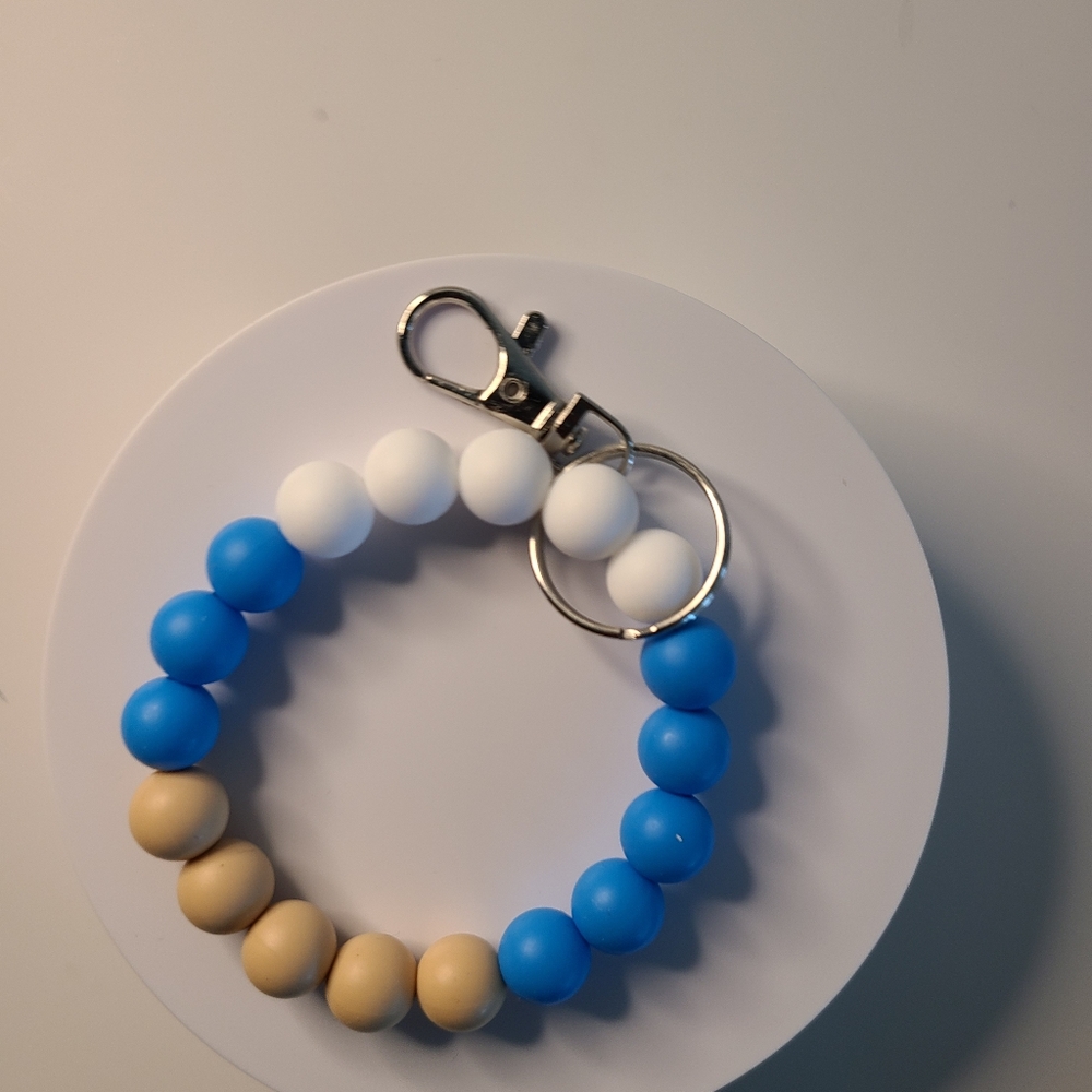 Bracelets - Picture 7 of 16